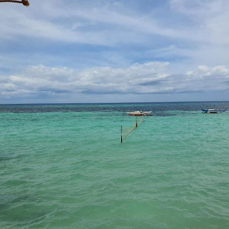 L & M Hearthstones Lodge Oslob Luaran gambar