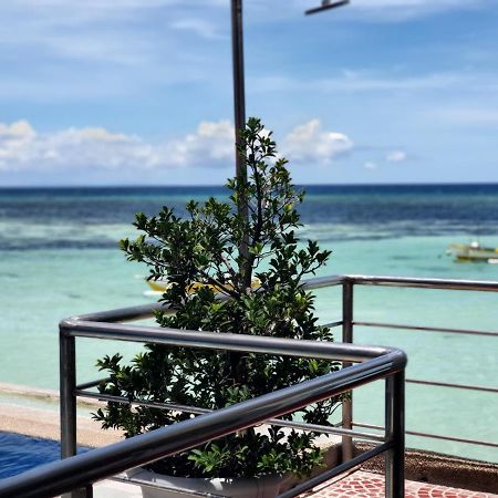 L & M Hearthstones Lodge Oslob Luaran gambar