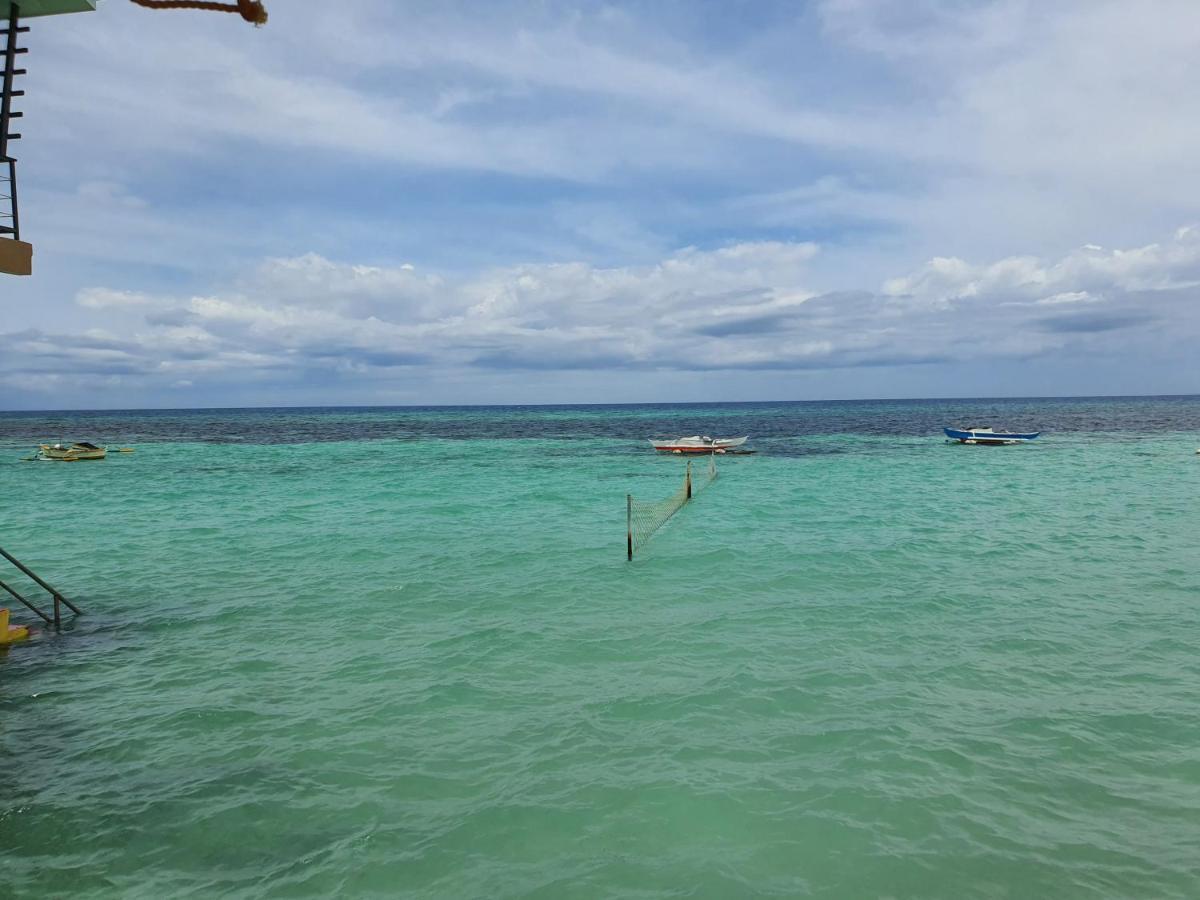 L & M Hearthstones Lodge Oslob Luaran gambar