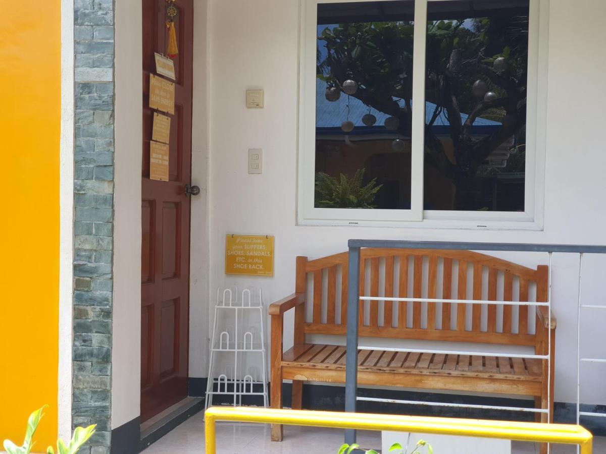 L & M Hearthstones Lodge Oslob Luaran gambar