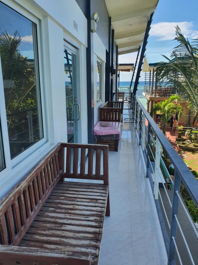 L & M Hearthstones Lodge Oslob Luaran gambar