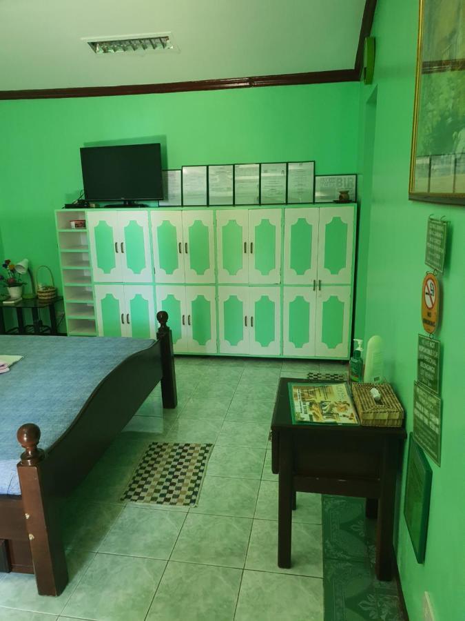 L & M Hearthstones Lodge Oslob Luaran gambar