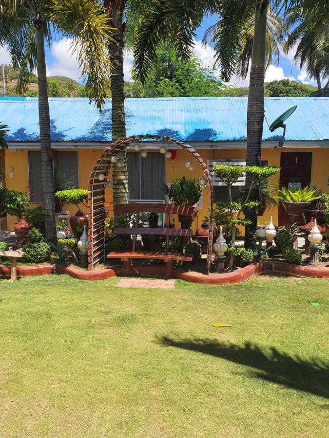 L & M Hearthstones Lodge Oslob Luaran gambar