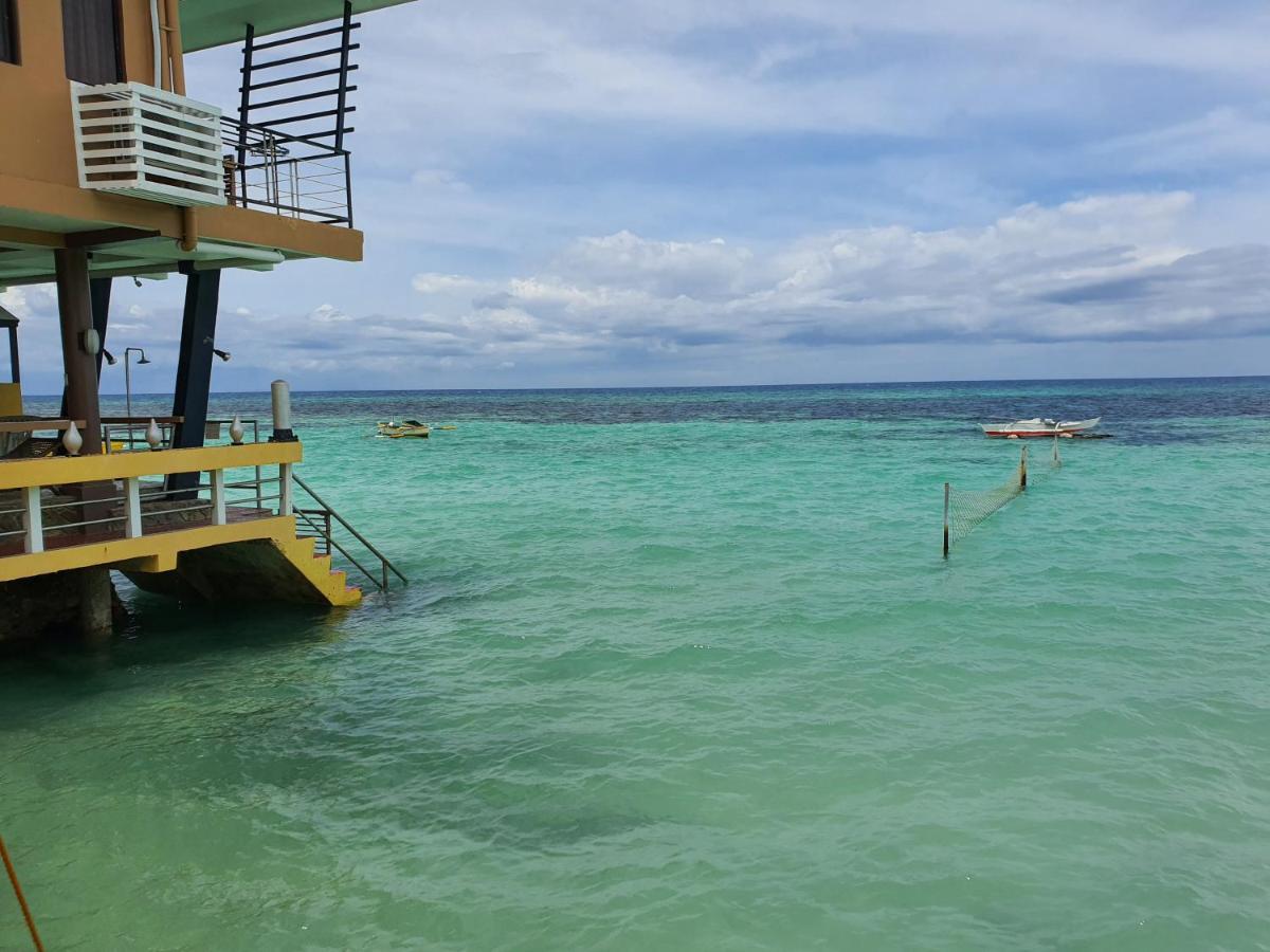 L & M Hearthstones Lodge Oslob Luaran gambar