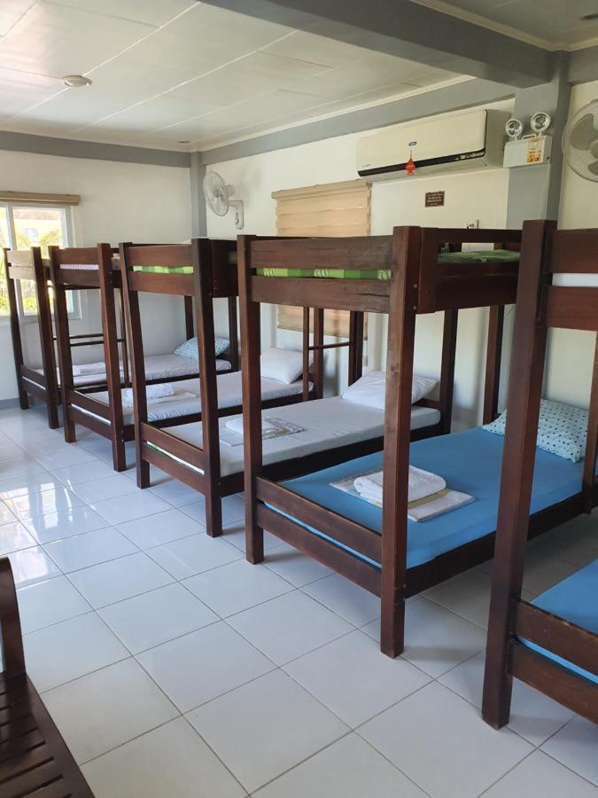 L & M Hearthstones Lodge Oslob Luaran gambar