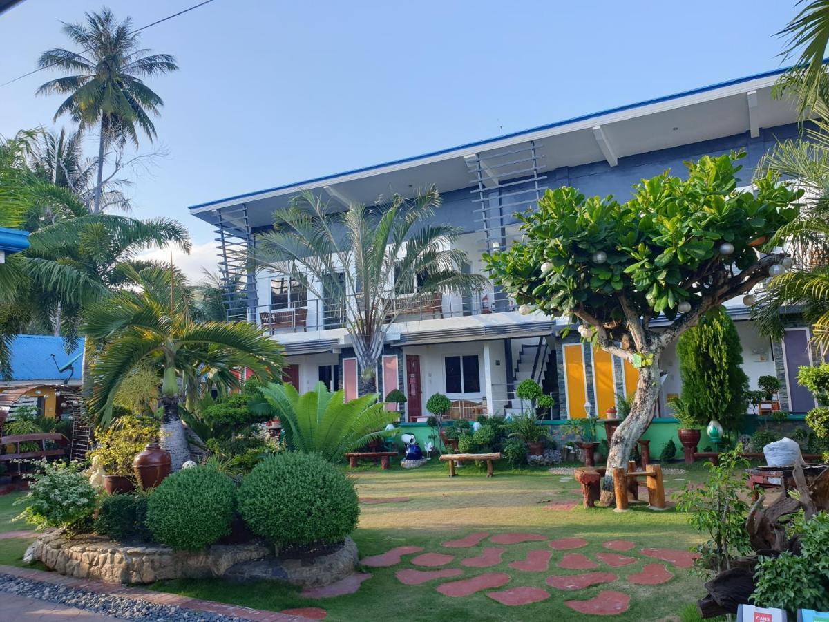 L & M Hearthstones Lodge Oslob Luaran gambar